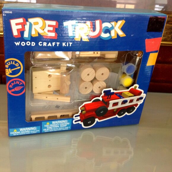 Fire Truck Wood Craft Kit - a Fun and Engaging Activity for Children - Picture 1 of 4